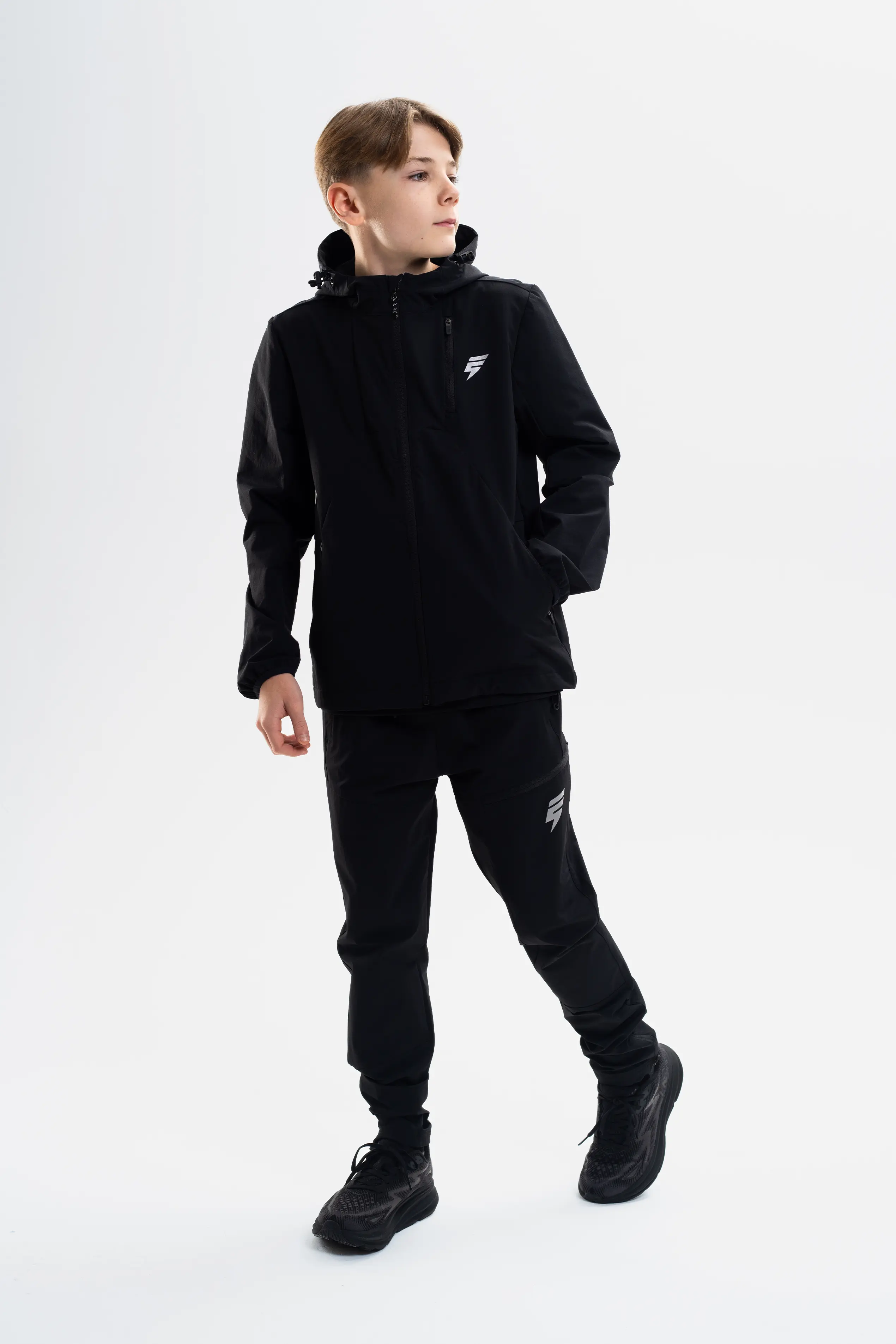 JUNIOR APEX TRACKSUIT - BLACK - Image 9