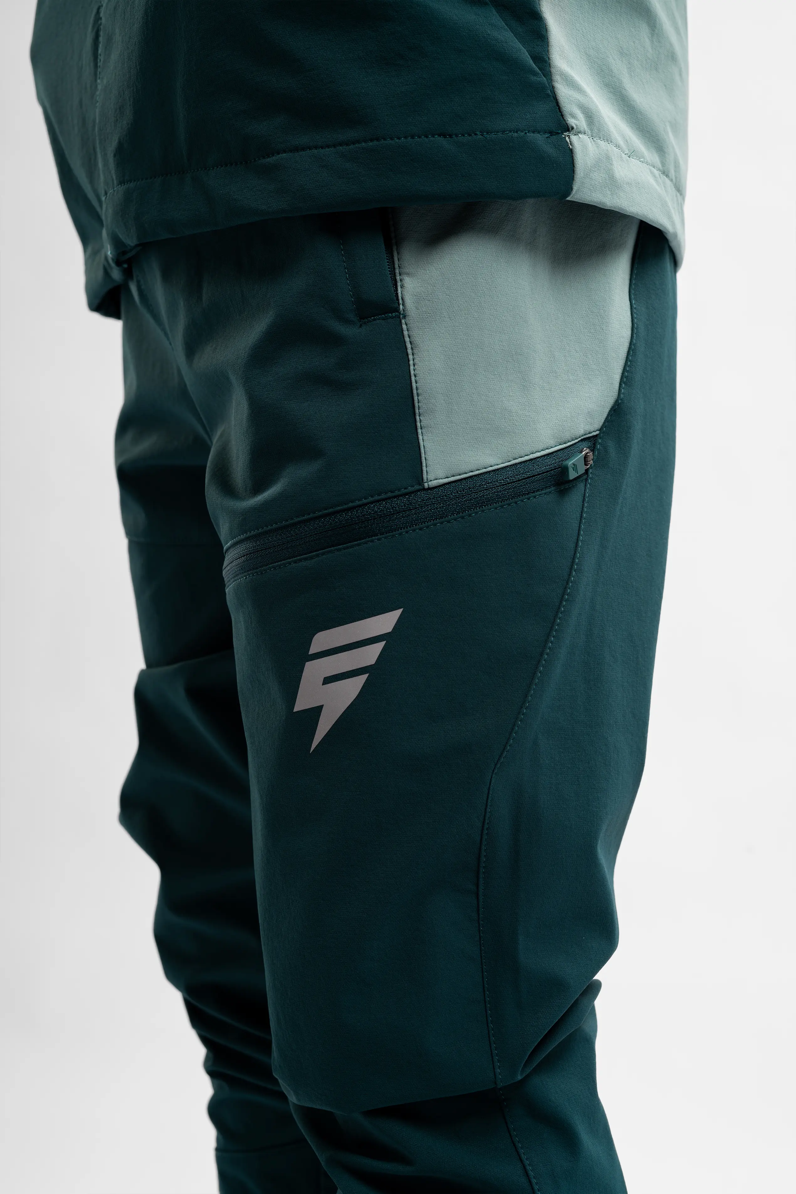 JUNIOR APEX TRACKSUIT - TEAL/GREEN - Image 9